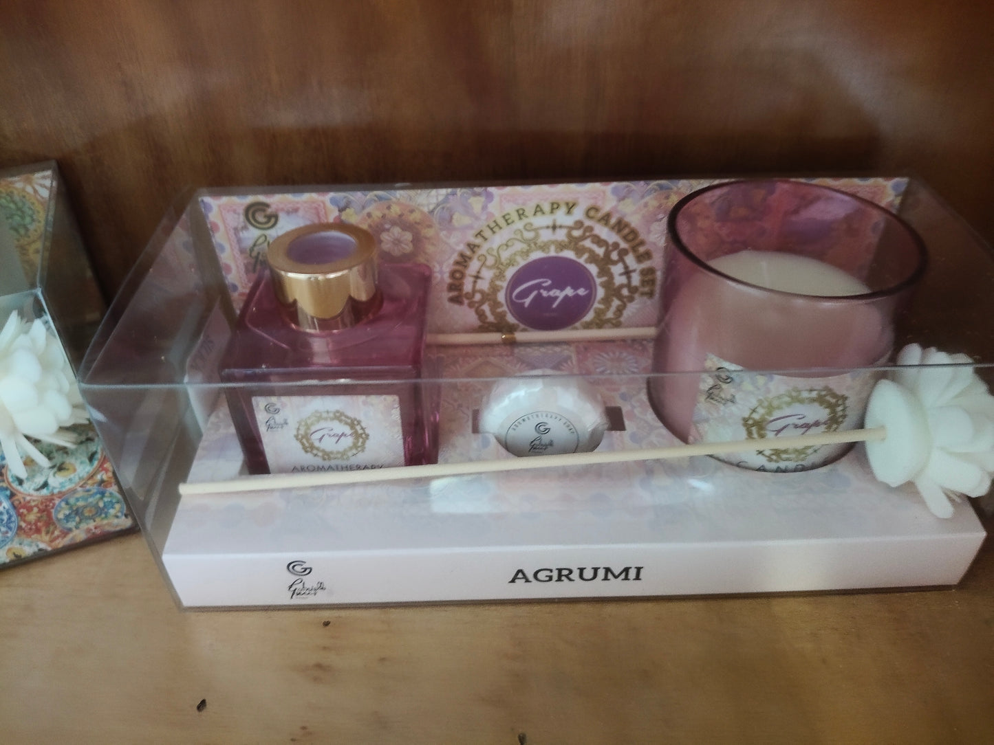 Set Profumatore per Ambiente – Candela, Saponetta e Diffusore con Bastoncini Mikado 🌸✨