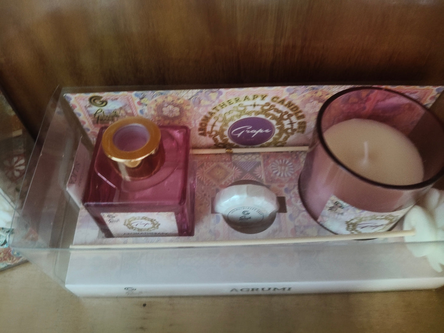 Set Profumatore per Ambiente – Candela, Saponetta e Diffusore con Bastoncini Mikado 🌸✨