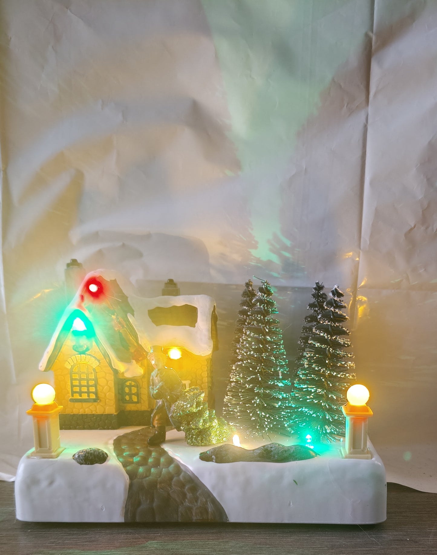 🏘️ Villaggio Natalizio con Luci e Musica 🎶✨