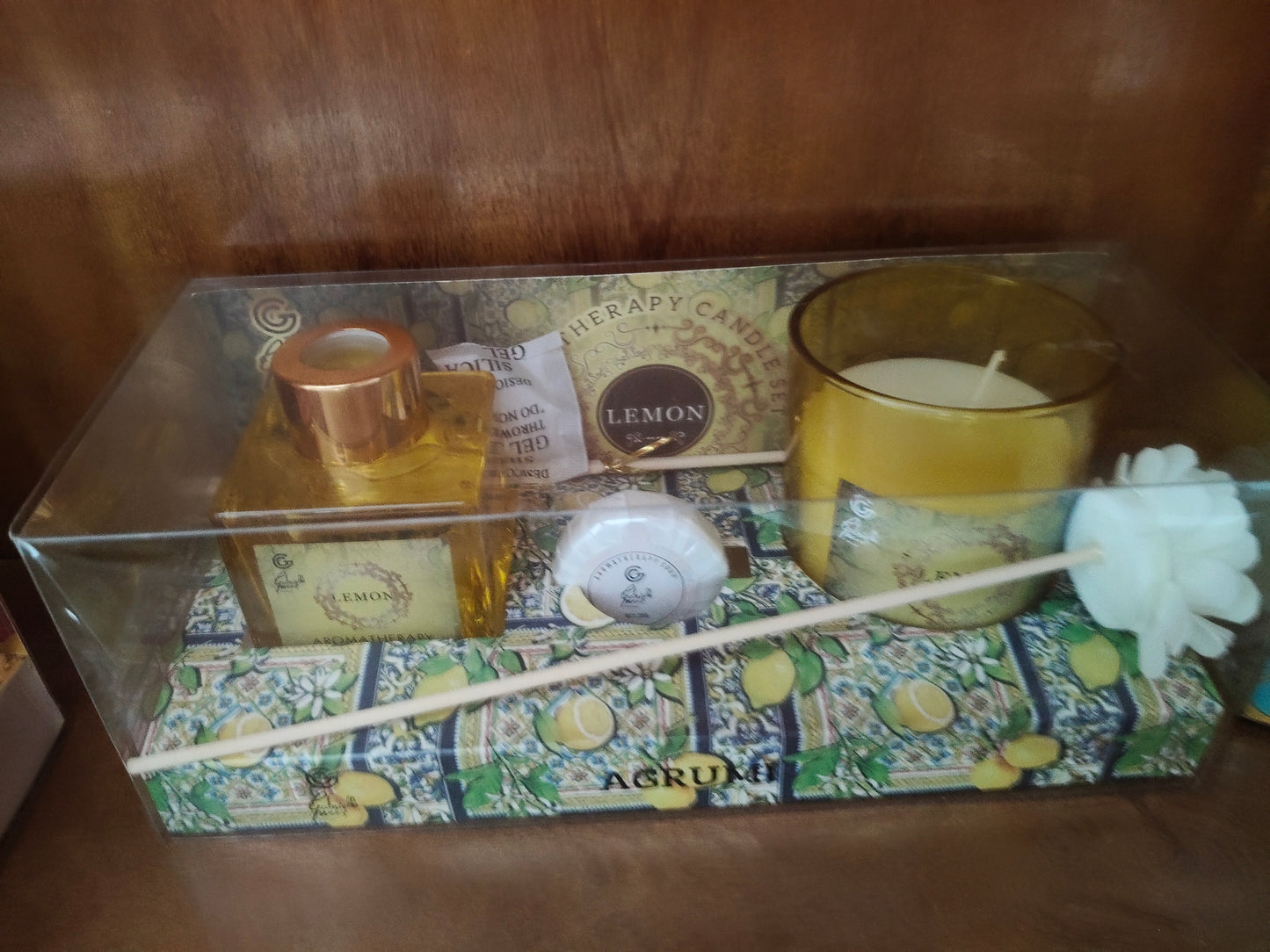 Set Profumatore per Ambiente – Candela, Saponetta e Diffusore con Bastoncini Mikado 🌸✨