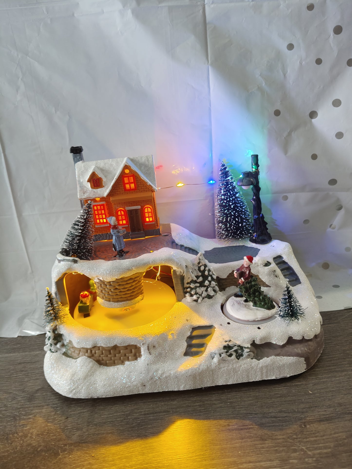 ⛸️ Giostrina Scenario Pista di Pattinaggio con Luci e Movimento ✨